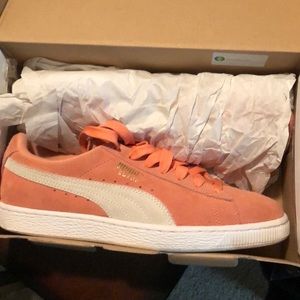 Suede classic woman’s puma shoes